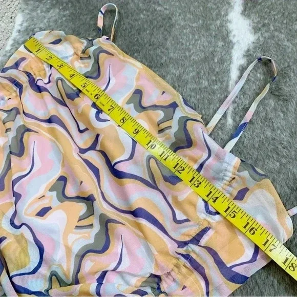 Mesh Swirl Top - Picture 10 of 10